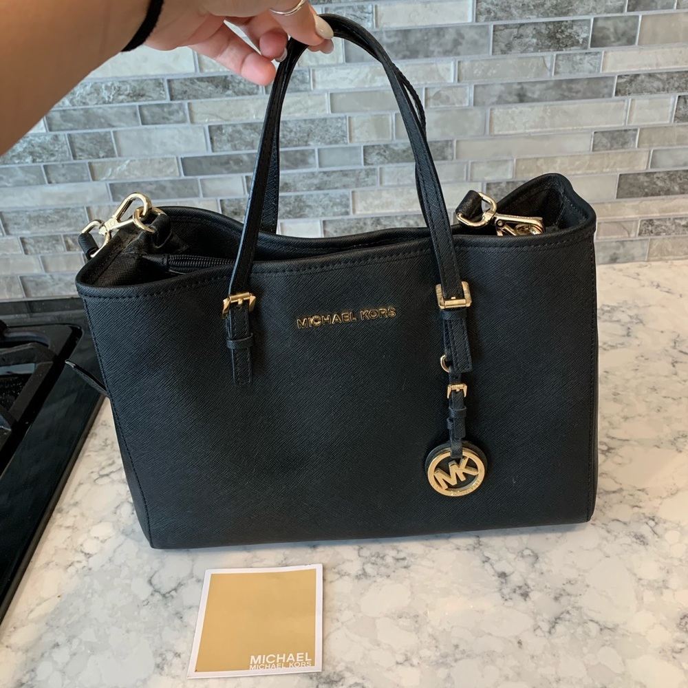 Michael kors two Strap crossover bag